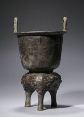 A GILT-BRONZE ANTIQUE STYLE TR