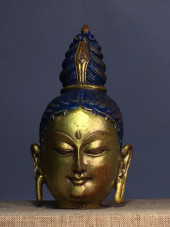 A GILT BRONZE AVALOKITESVARA H