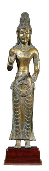 A GILT-COPPER GUANYIN STATUE<b