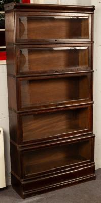 A Globe Wernicke oak bookcase of