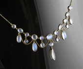 A gold mounted spectacle set m