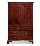 A GOOD GEORGE III MAHOGANY LIN