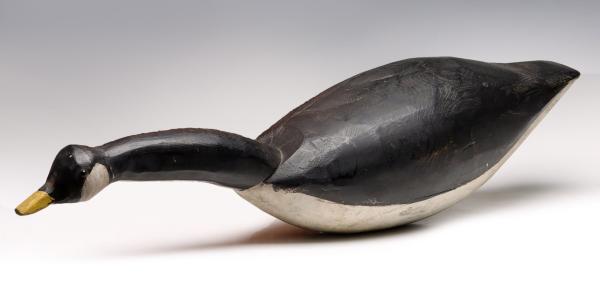 A GOOD VINTAGE FOLK ART CARVED WOOD