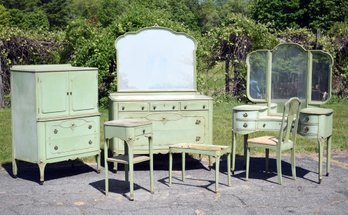 A good vintage seven piece suite of