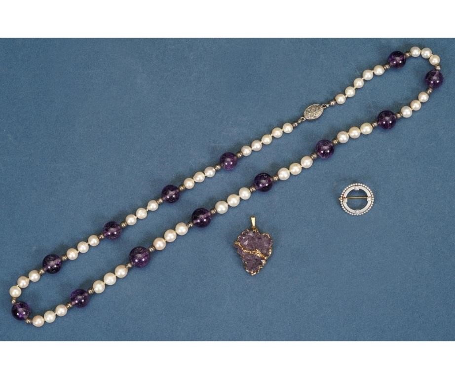 A graduated cultured pearl,