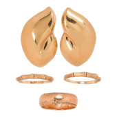 A GROUP OF 14K GOLD JEWELRY<br