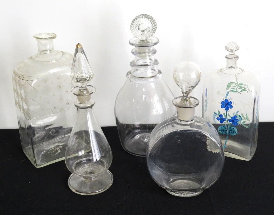 A GROUP OF 18TH - 19TH C. BLOWN