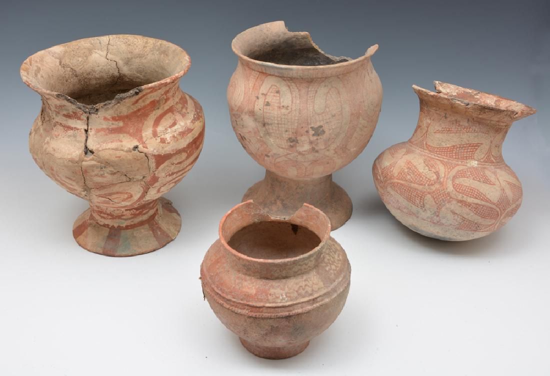 A GROUP OF 4 BAN CHIANG VESSELS,