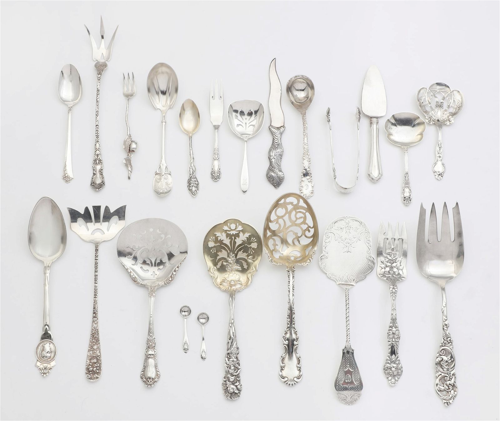 A GROUP OF AMERICAN STERLING SILVER