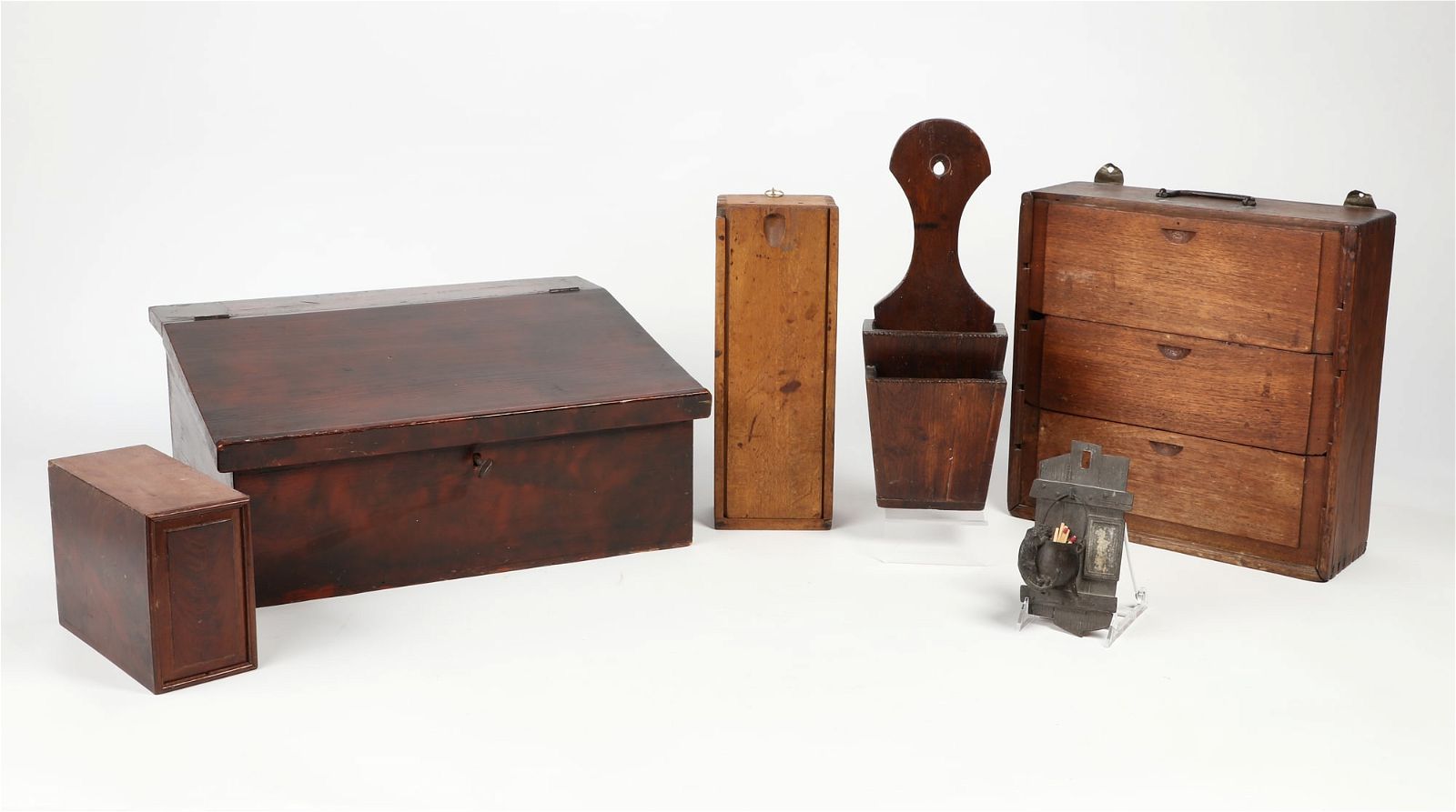 A GROUP OF AMERICAN WOOD