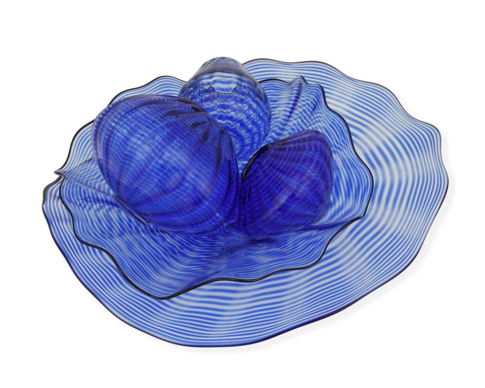 A GROUP OF ART GLASS NESTING