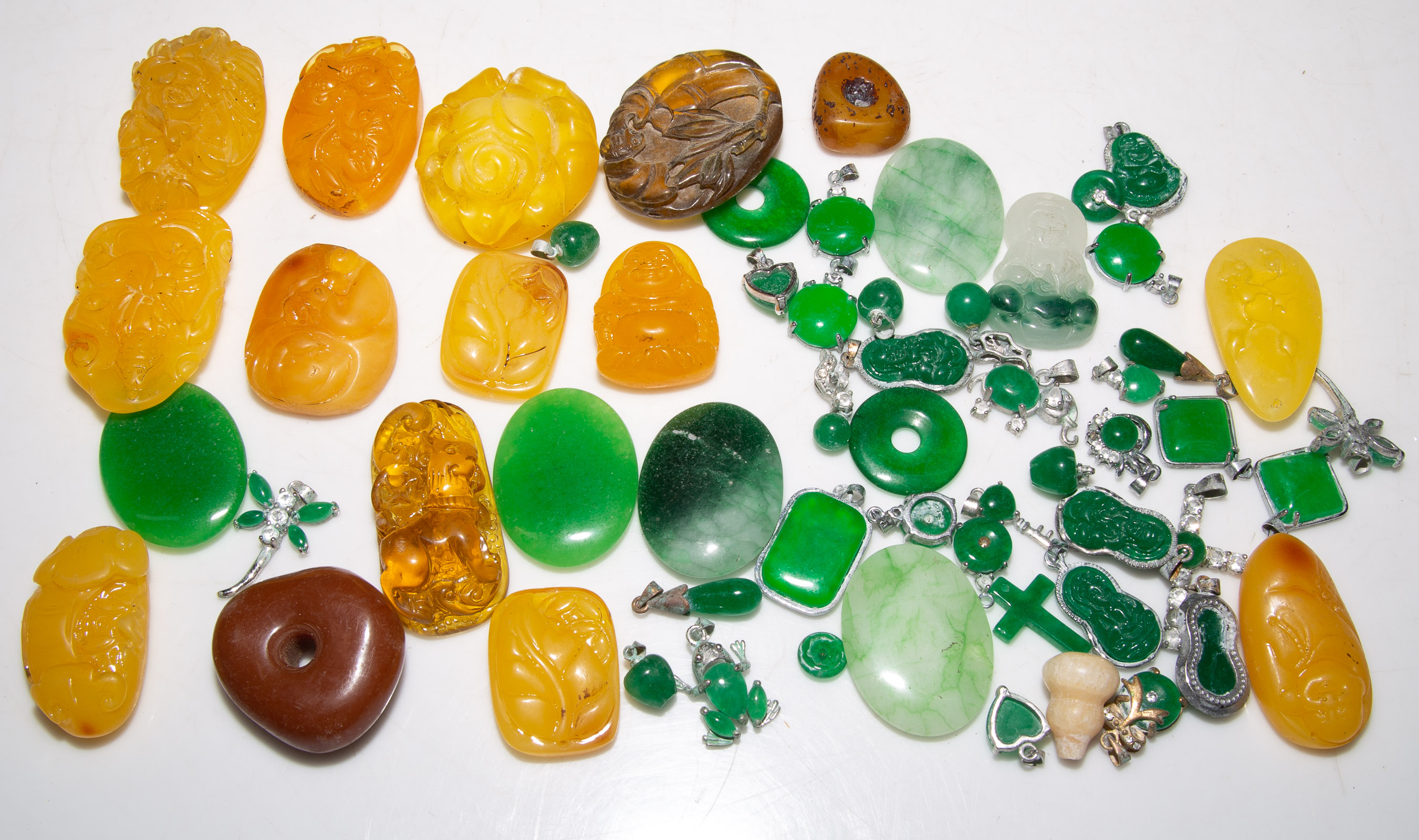 A GROUP OF ASIAN STYLE HARDSTONE