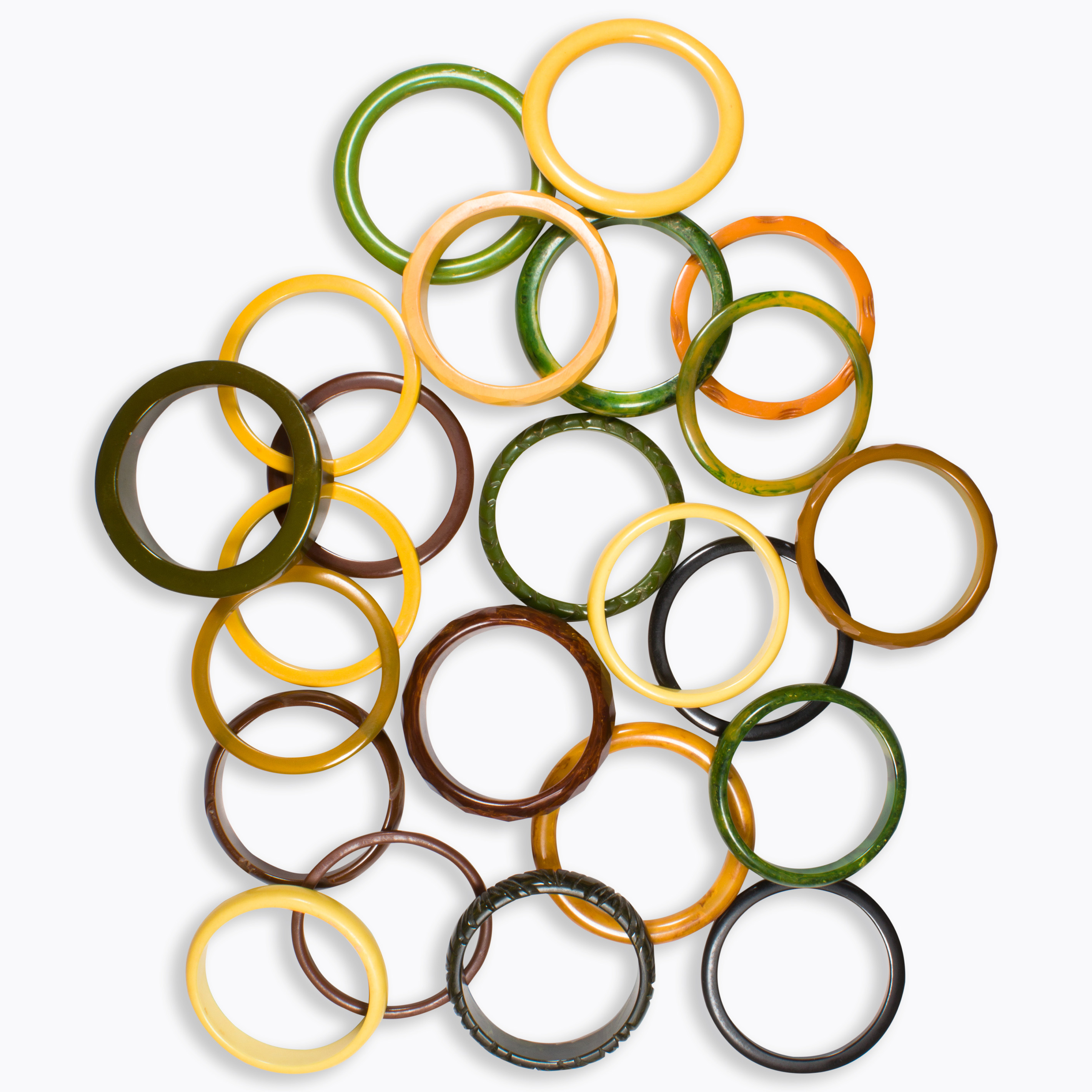 A GROUP OF BAKELITE BRACELETS A