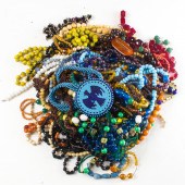 A GROUP OF BEAD JEWELRY A grou