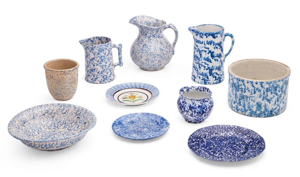 A GROUP OF CERAMIC SPONGEWAREA