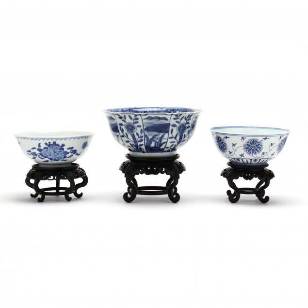 A GROUP OF CHINESE BLUE AND WHITE