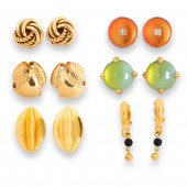 A GROUP OF COSTUME JEWELRY, GI