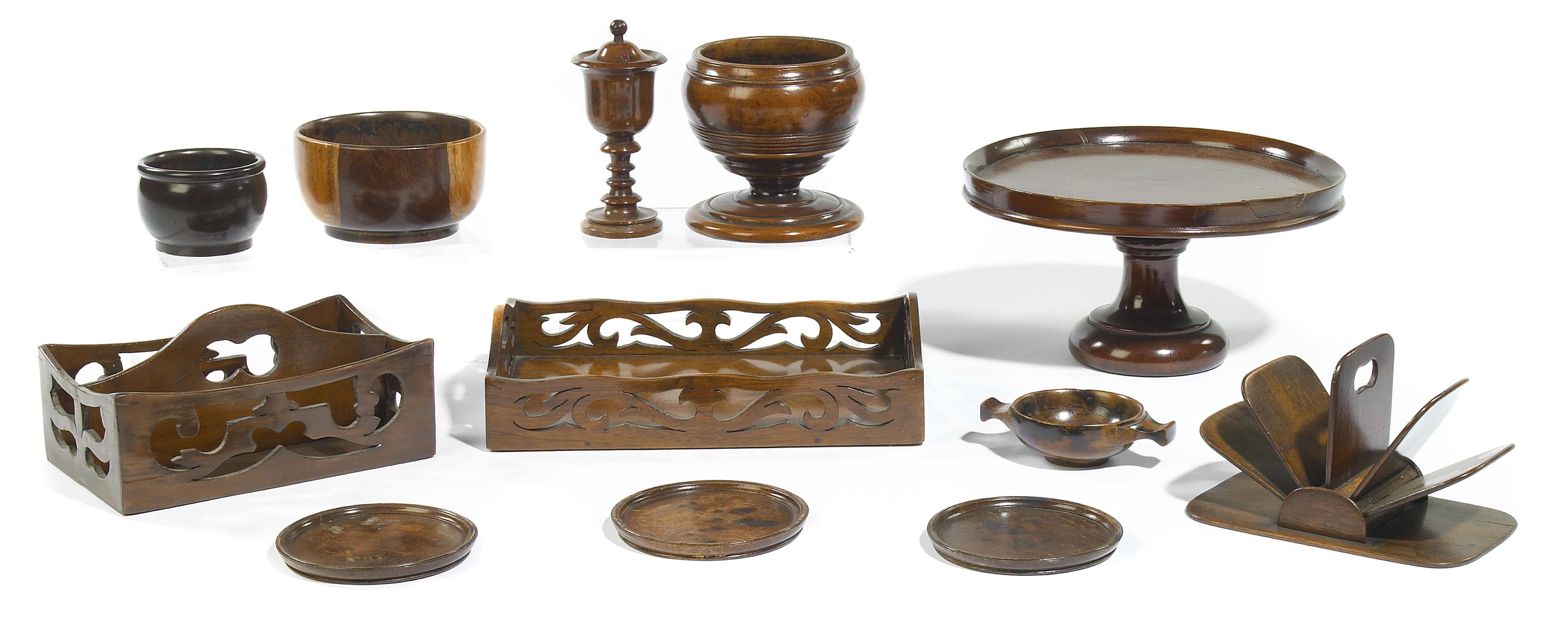 A group of decorative treenware .