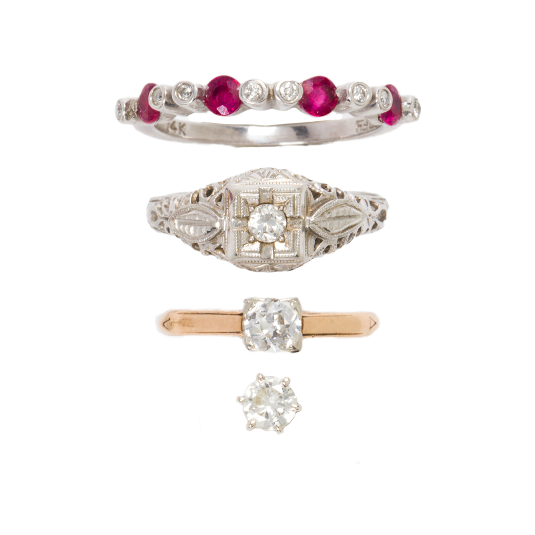 A GROUP OF DIAMOND AND GOLD JEWELRY