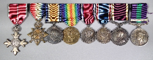 A group of eight George V and