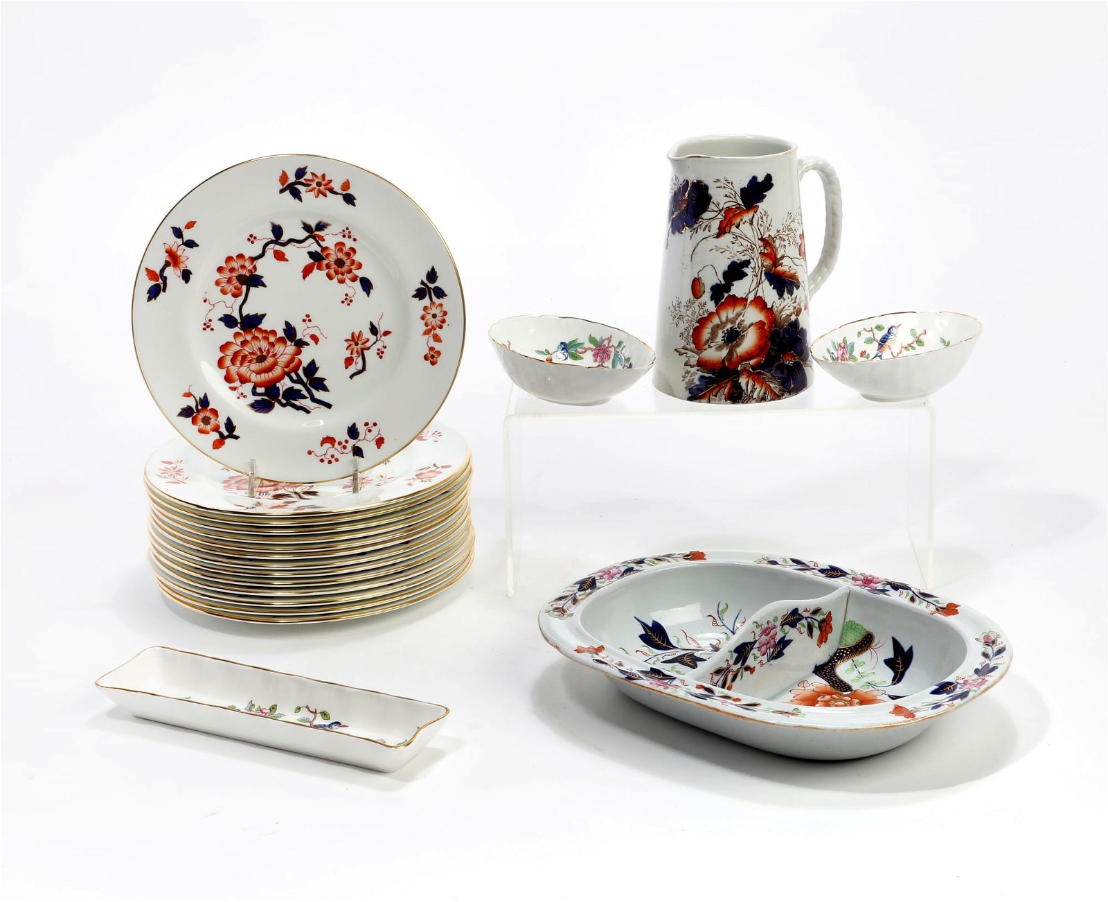 A GROUP OF ENGLISH CERAMICSA