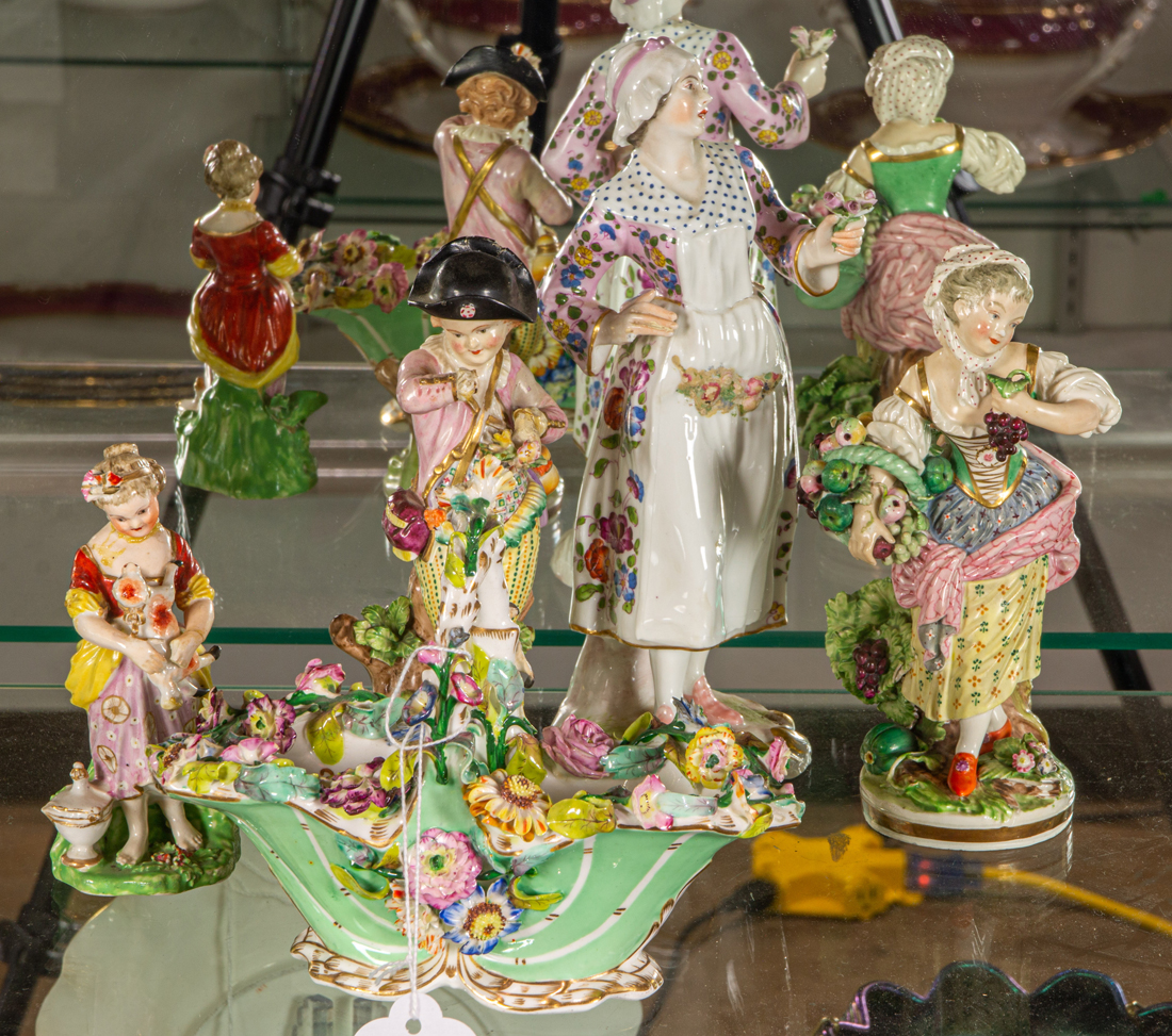A GROUP OF ENGLISH PORCELAIN