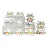 A GROUP OF FIFTEEN MEISSEN POR