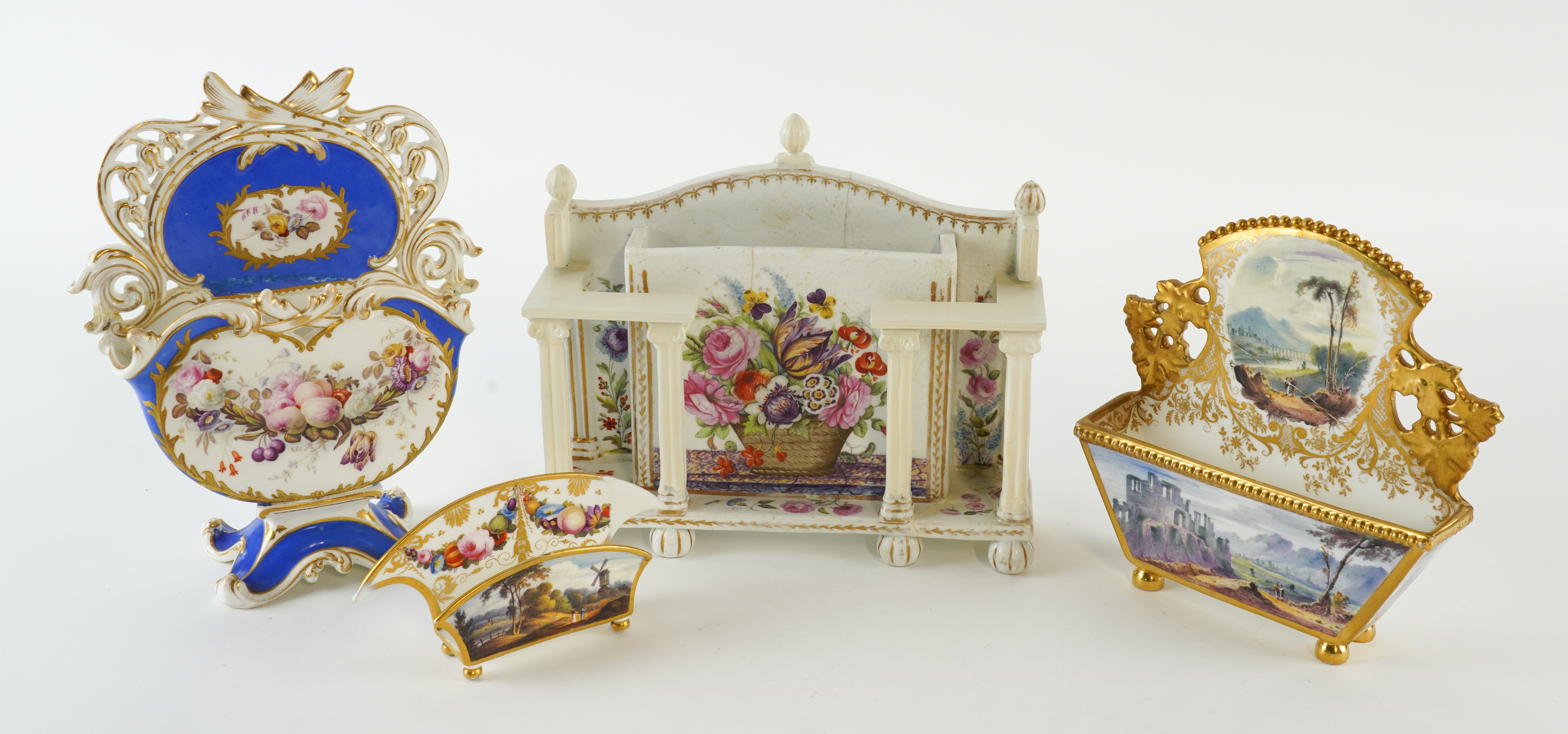 A GROUP OF FOUR ENGLISH PORCELAIN