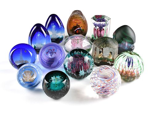 A GROUP OF FOURTEEN CAITHNESS GLASS
