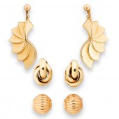 A GROUP OF FOURTEEN KARAT GOLD