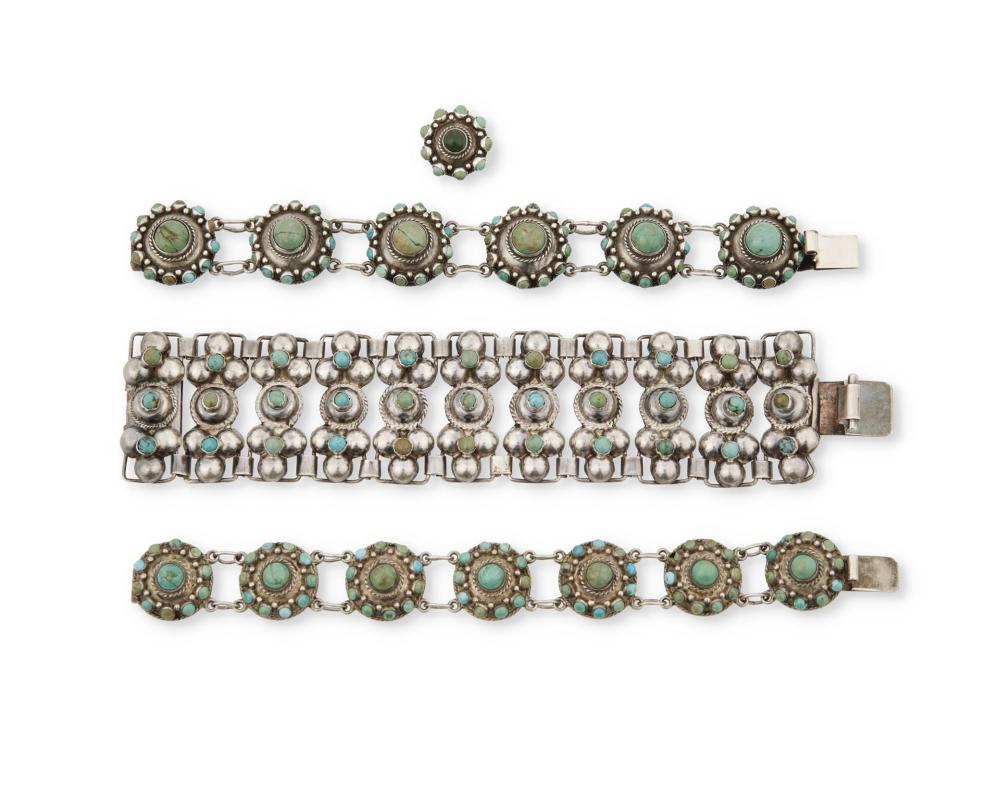 A GROUP OF FRED DAVIS SILVER AND