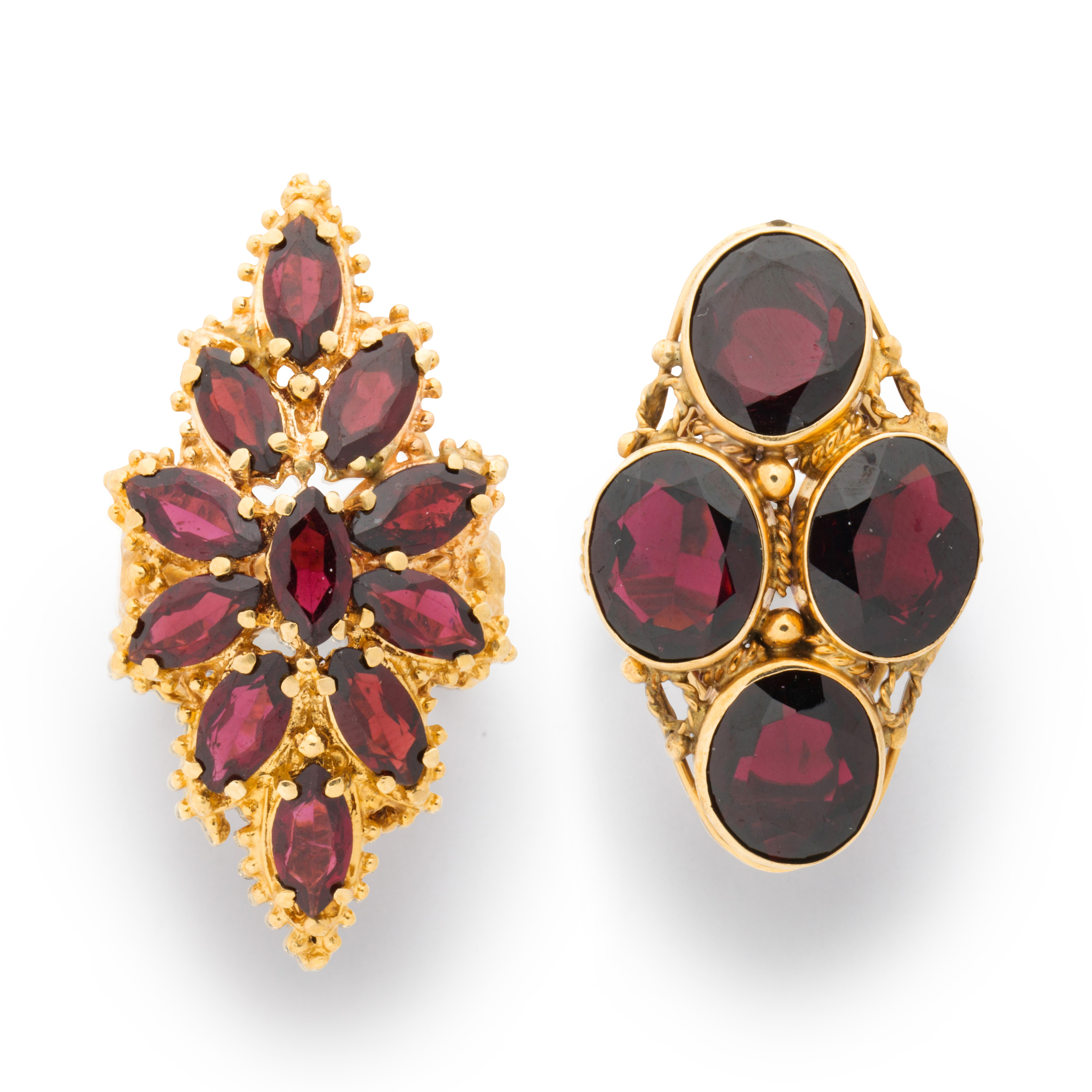 A GROUP OF GARNET AND FOURTEEN