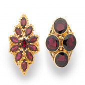 A GROUP OF GARNET AND FOURTEEN