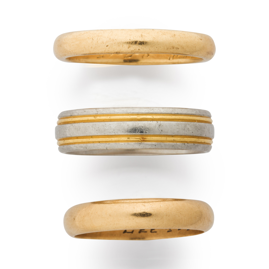 A GROUP OF GOLD OR PLATINUM RINGS A
