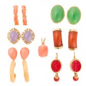 A GROUP OF HARDSTONE JEWELRY A