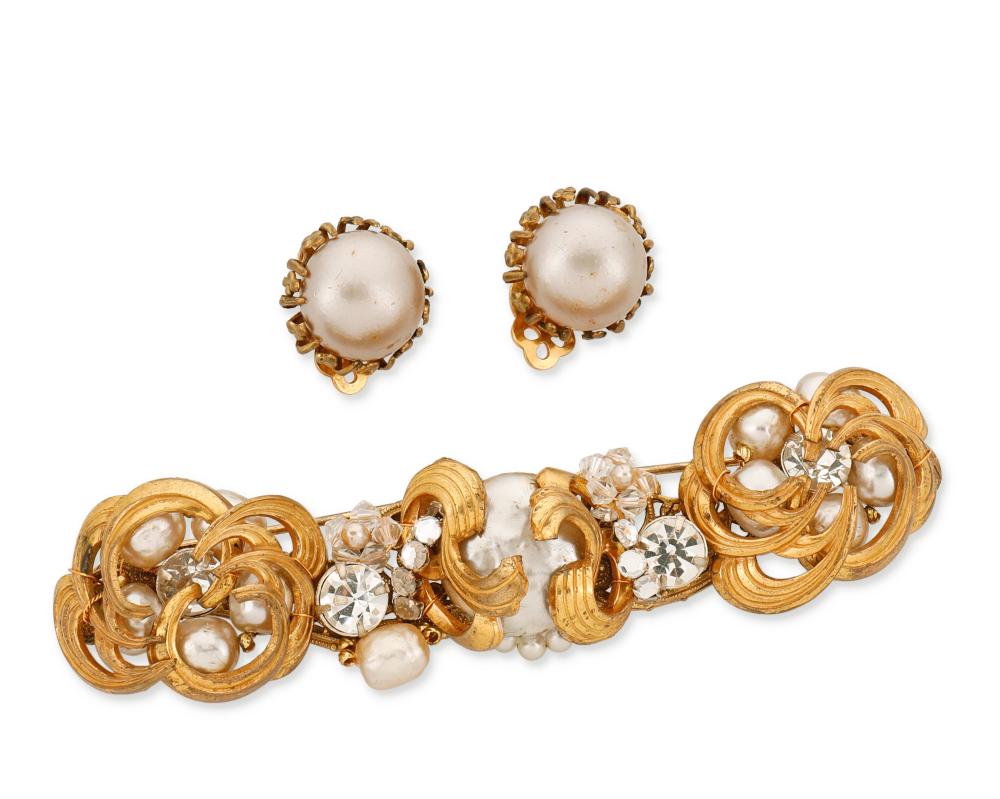 A GROUP OF JEWELRY INCLUDING MIRIAM