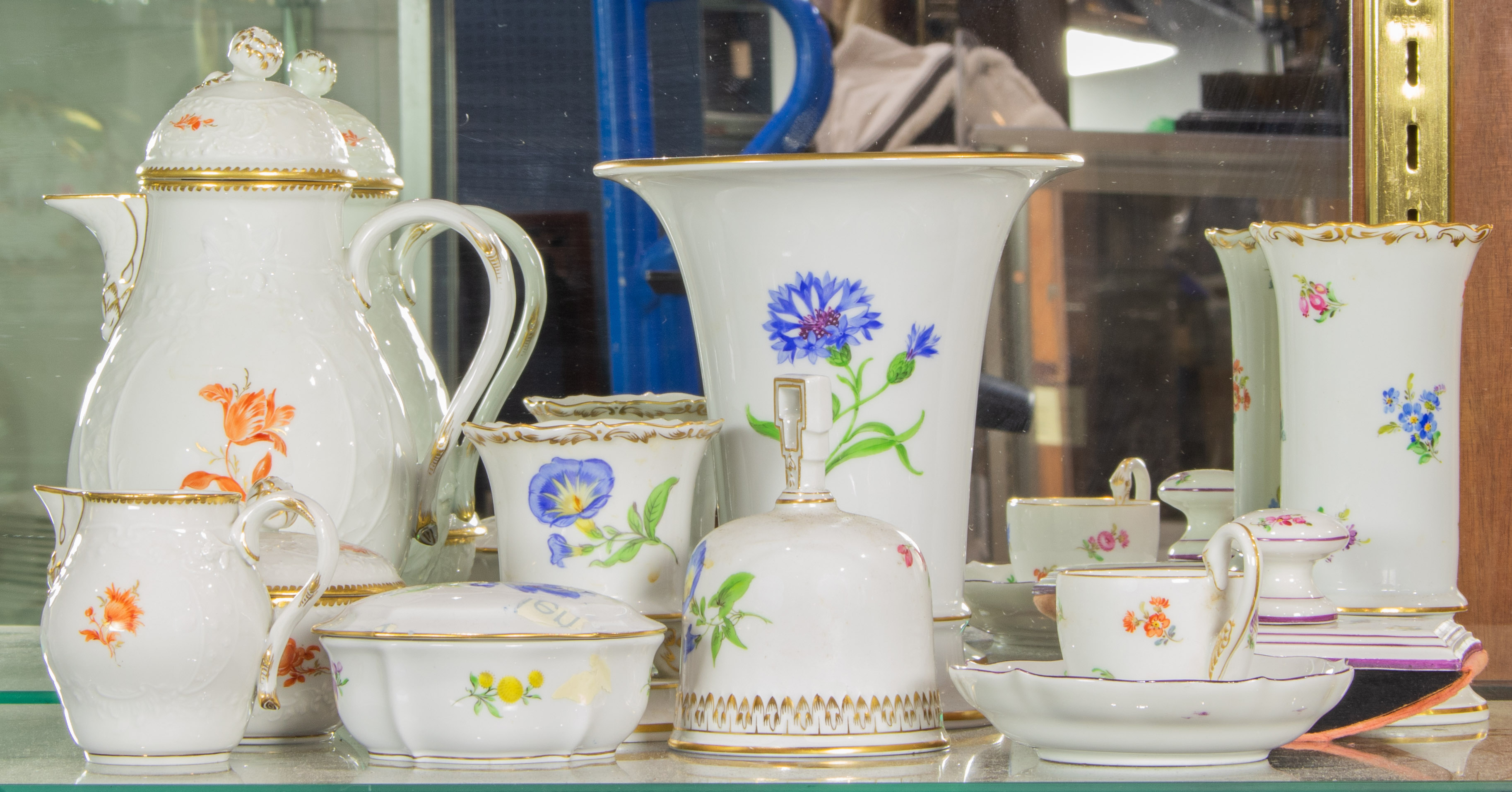 A GROUP OF MEISSEN FLORAL DECORATED