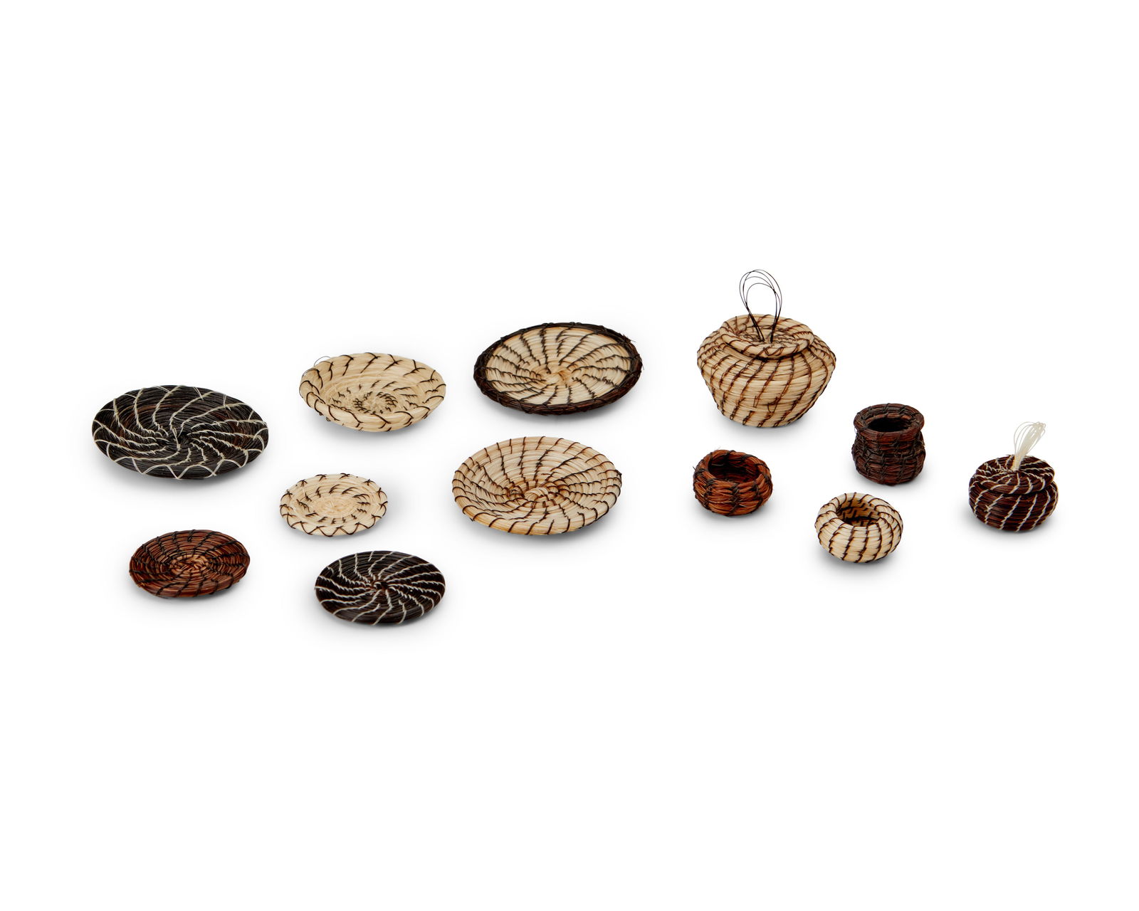 A GROUP OF MINIATURE PIMA HORSEHAIR