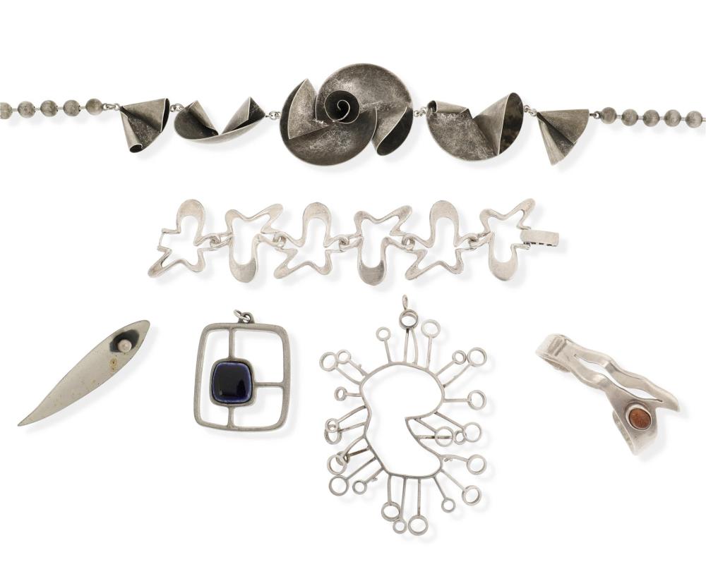 A GROUP OF MODERNIST JEWELRYA group
