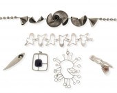 A GROUP OF MODERNIST JEWELRYA