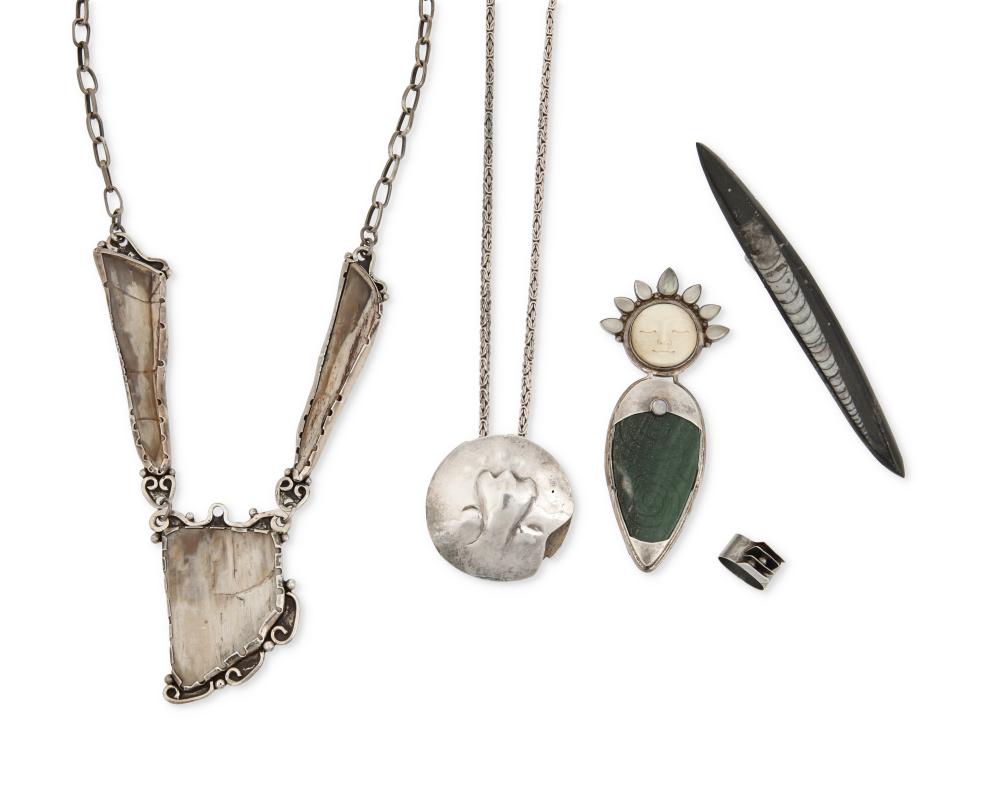 A GROUP OF MODERNIST-STYLE SILVER