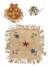 A GROUP OF NATIVE AMERICAN BEA