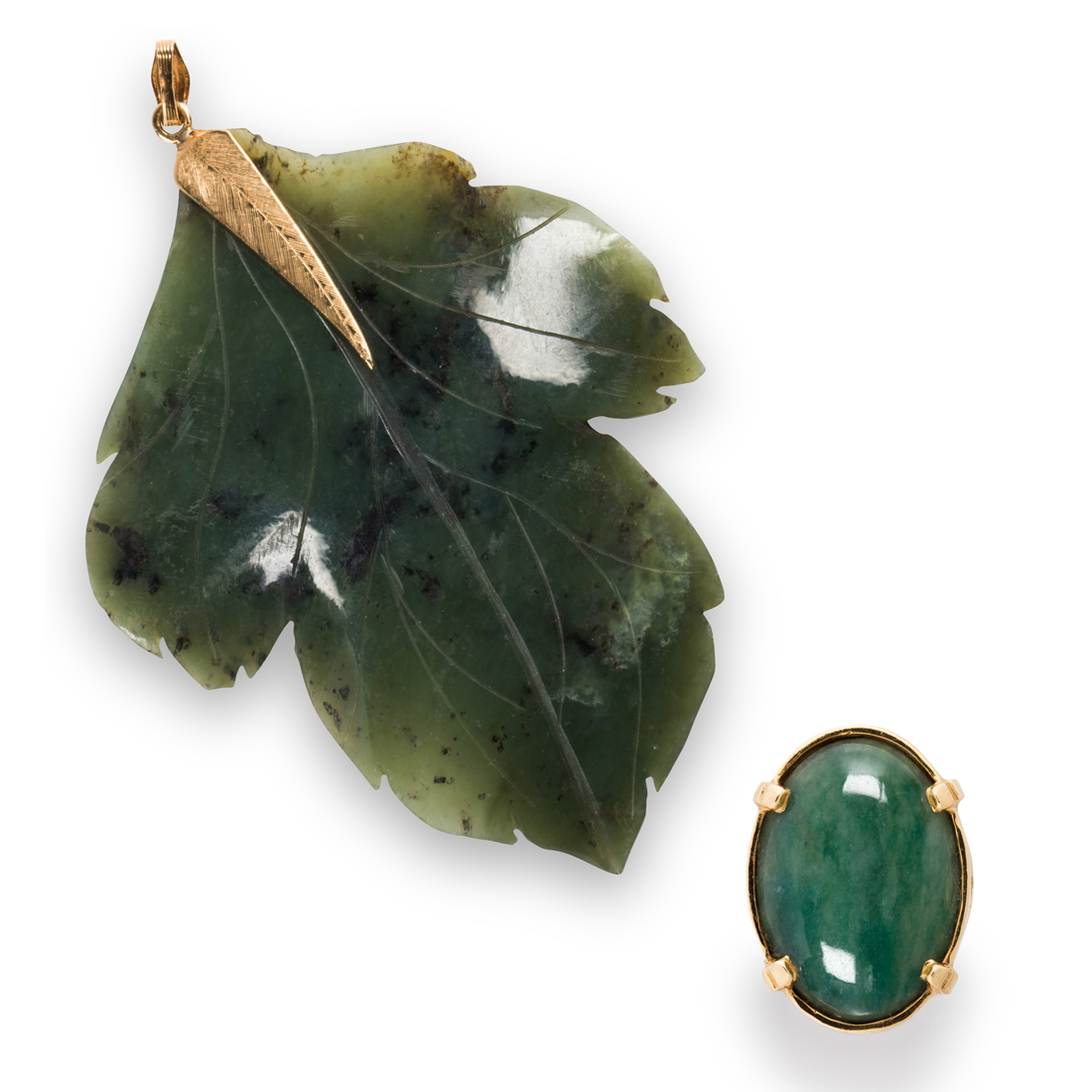A GROUP OF NEPHRITE AND FOURTEEN