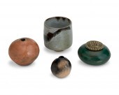 A GROUP OF POTTERY VESSELSA gr