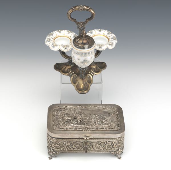 A GROUP OF SILVER AND SILVER