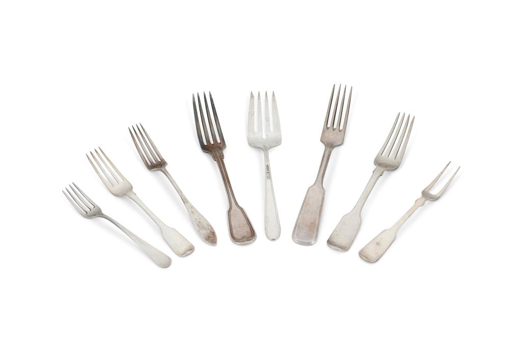 A GROUP OF SILVER FORKSA group of