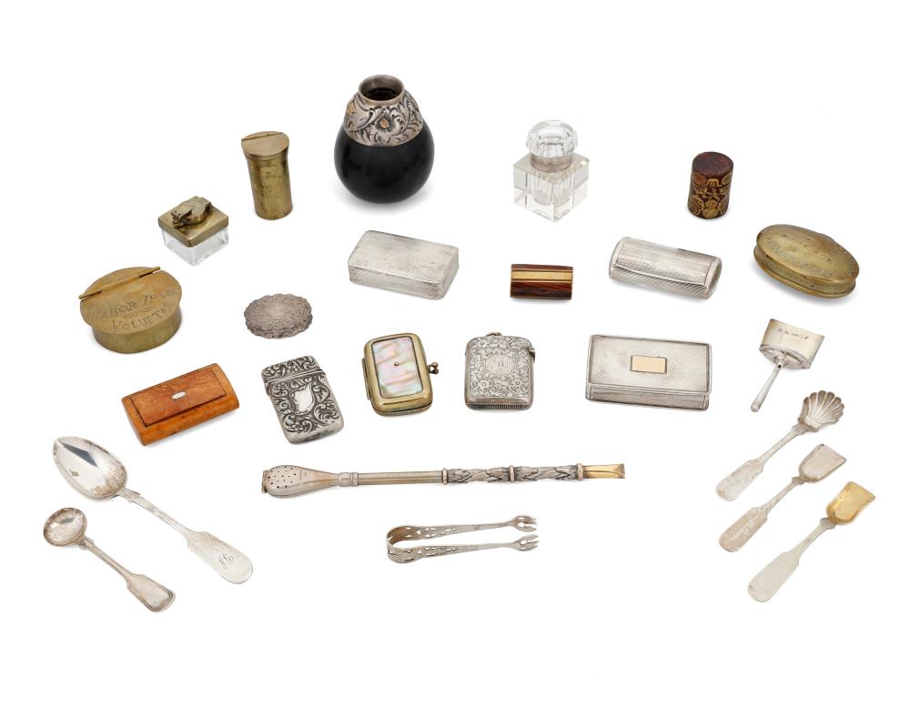 A GROUP OF SMOKING ACCESSORIES