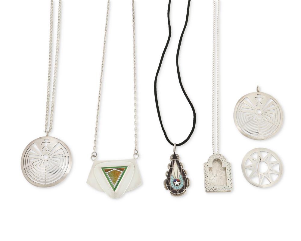 A GROUP OF SOUTHWEST-STYLE JEWELRYA