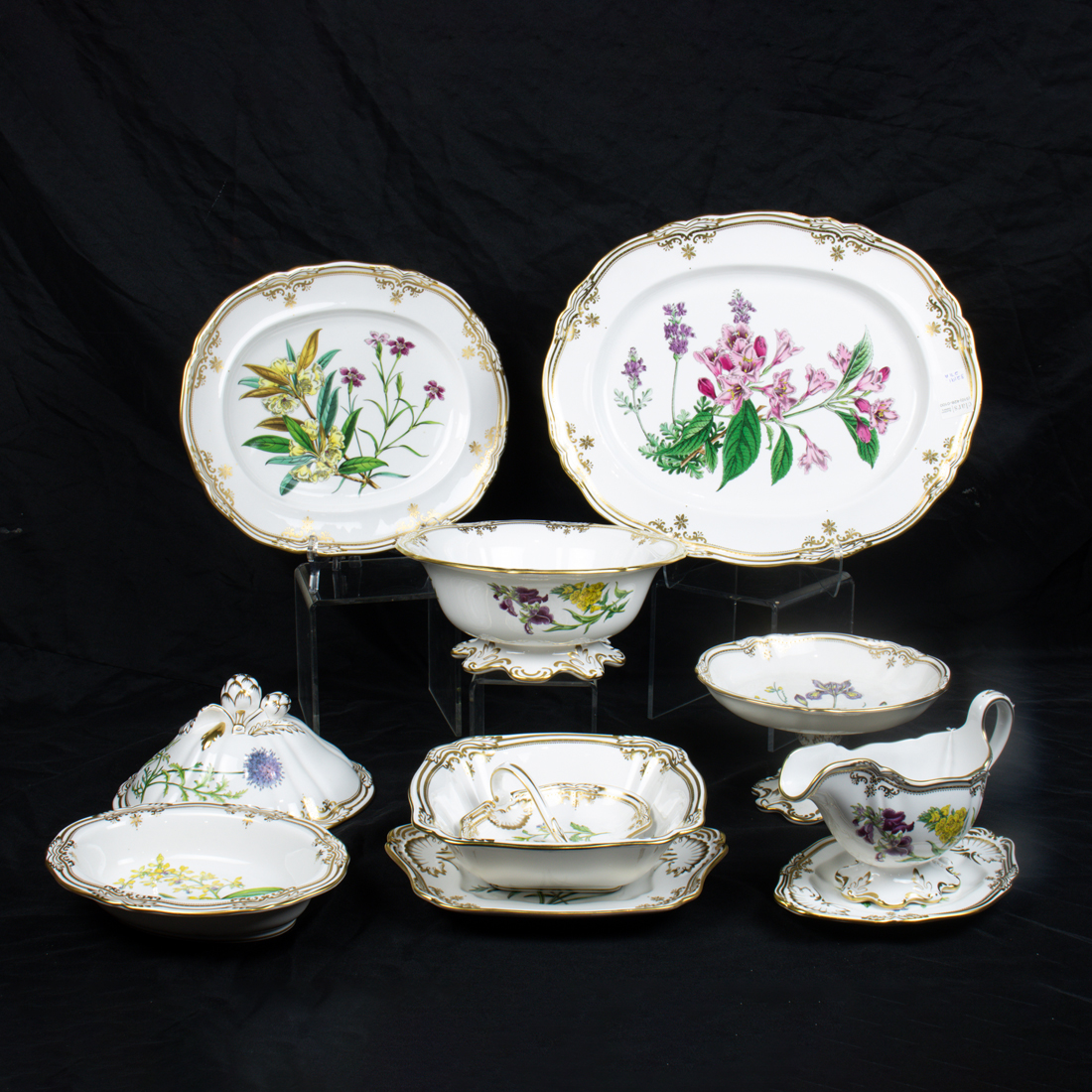 A GROUP OF SPODE PORCELAIN