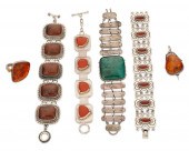 A GROUP OF STERLING SILVER AND